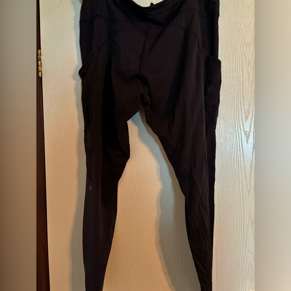 Lululemon Fast and Free Brushed Fabric High-Rise Tight 28" Black Size 18 - Picture 4 of 5